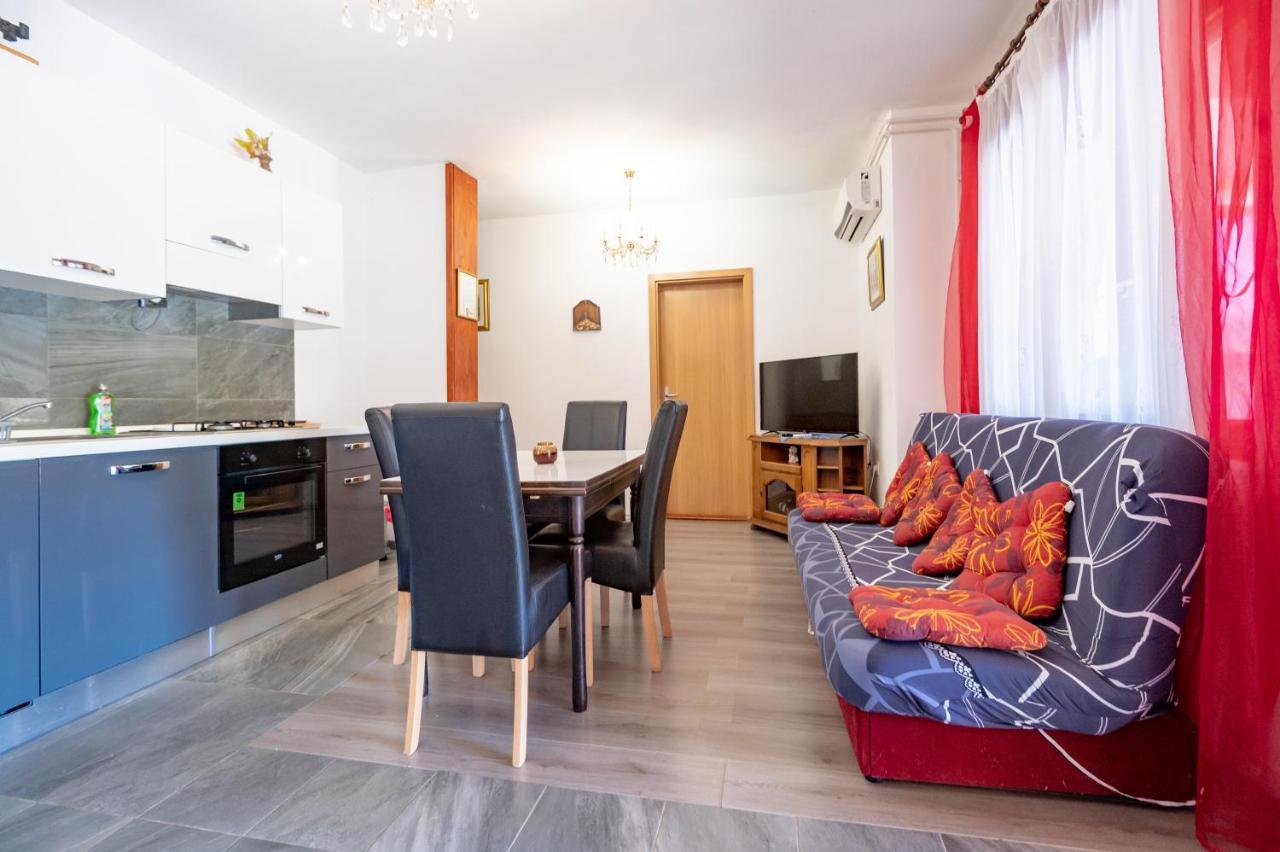 Apartments Ruza Dragove Dugi Otok Екстериор снимка